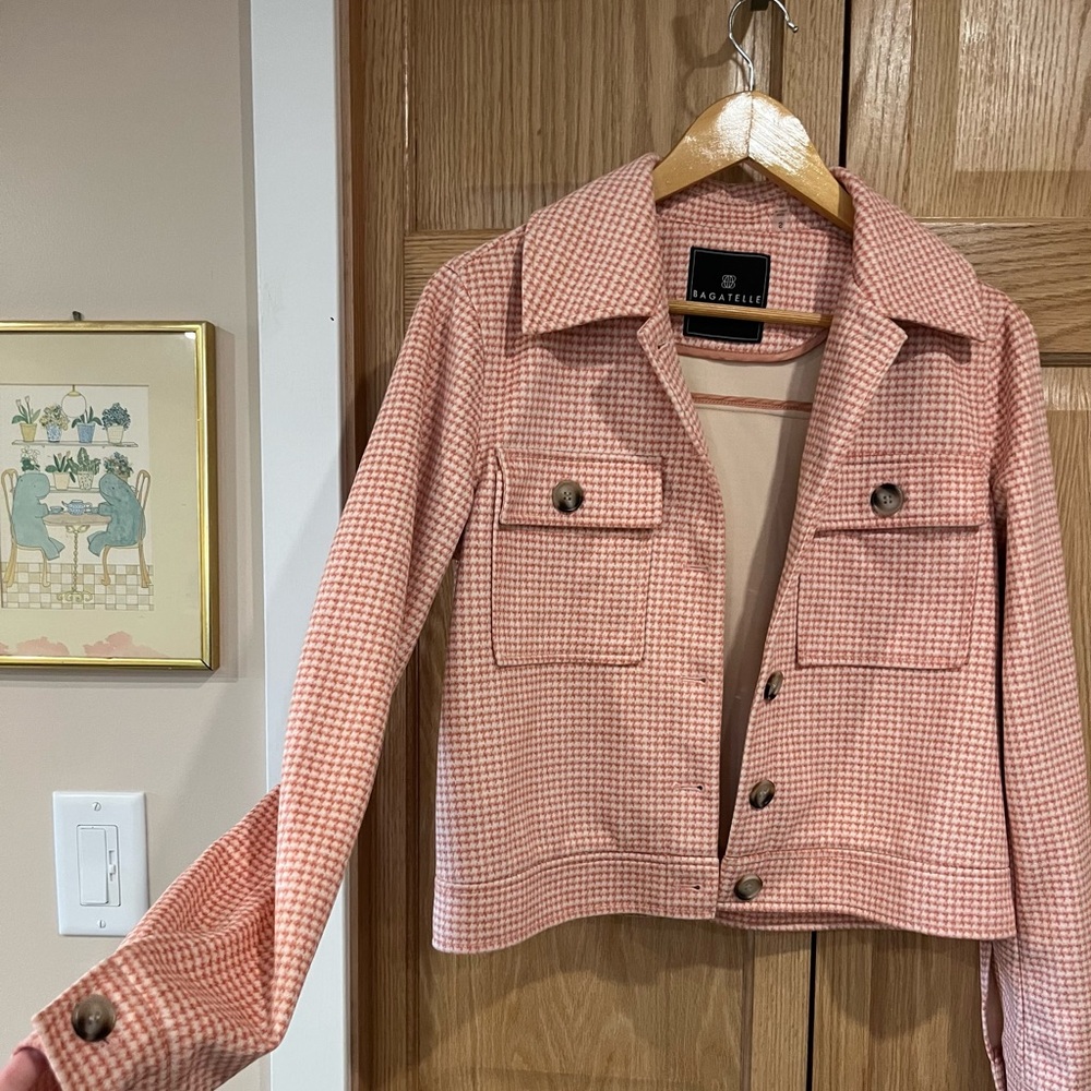 Bagatelle Pink Cropped Blazer with Textured Fabric